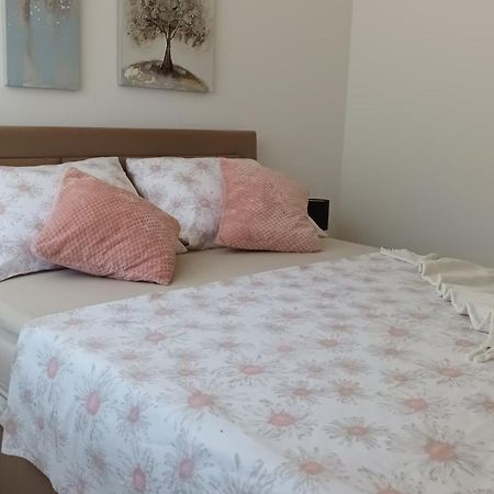 Leona Apartment-Perfect For Four Split Eksteriør bilde