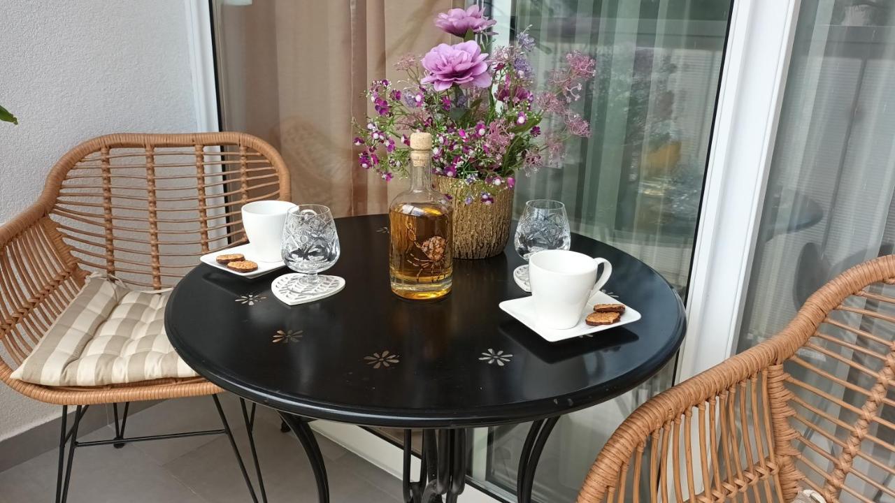 Leona Apartment-Perfect For Four Split Eksteriør bilde